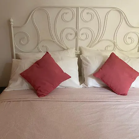 Il Dei Viaggiatori Bed & Breakfast 3*